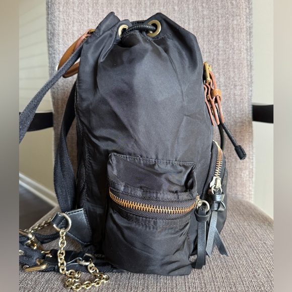 Authentic Burberry backpack - Picture 7 of 15